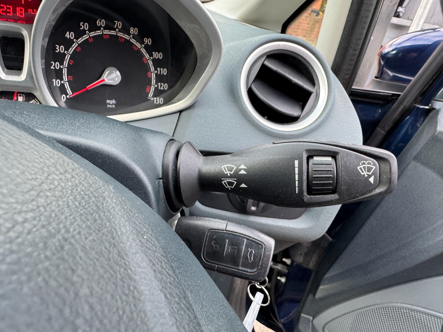 Used Ford Fiesta 2010 for sale - 77885513: Photo 47