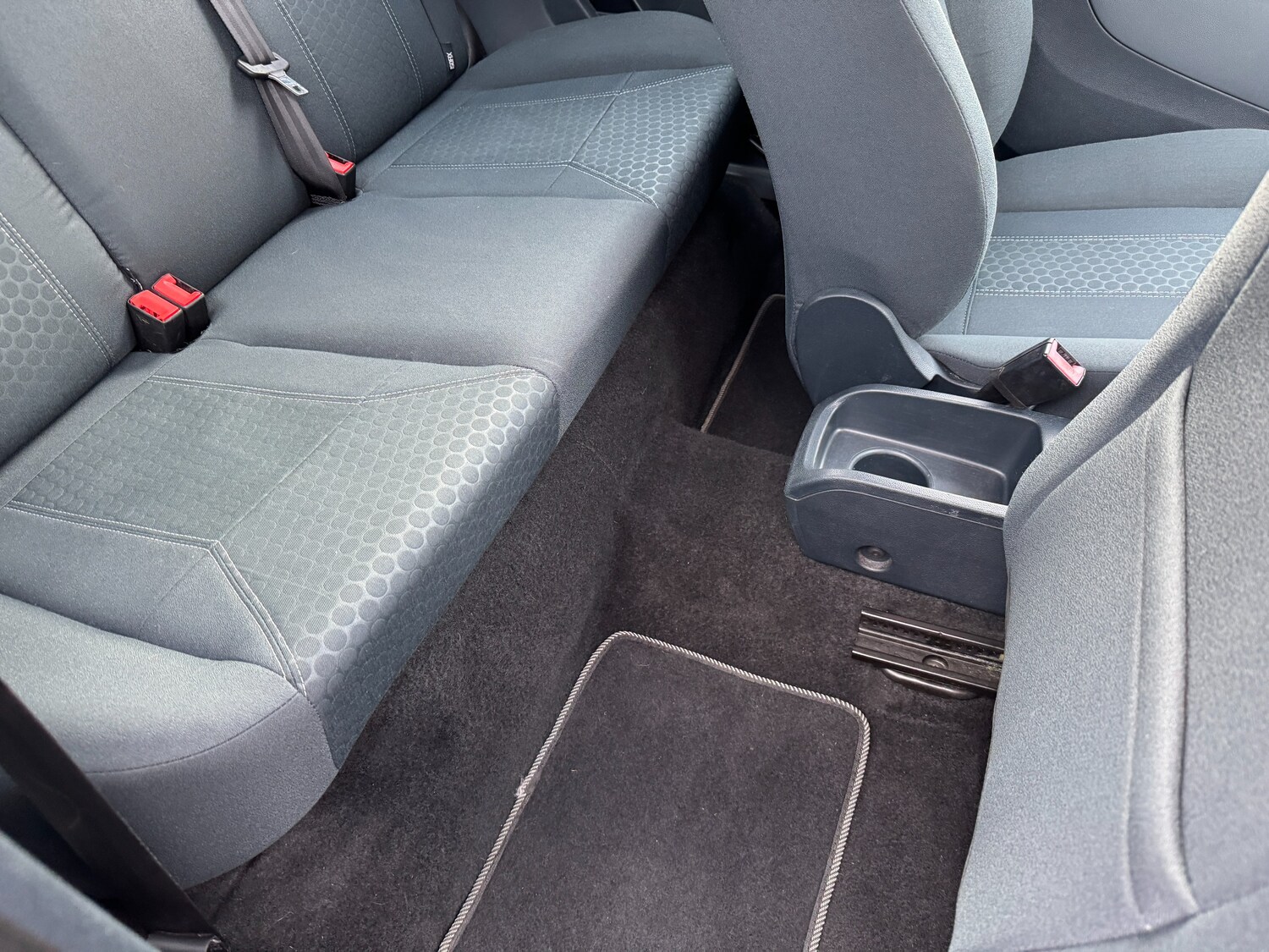 Used Ford Fiesta 2010 for sale - 77885513: Photo 60