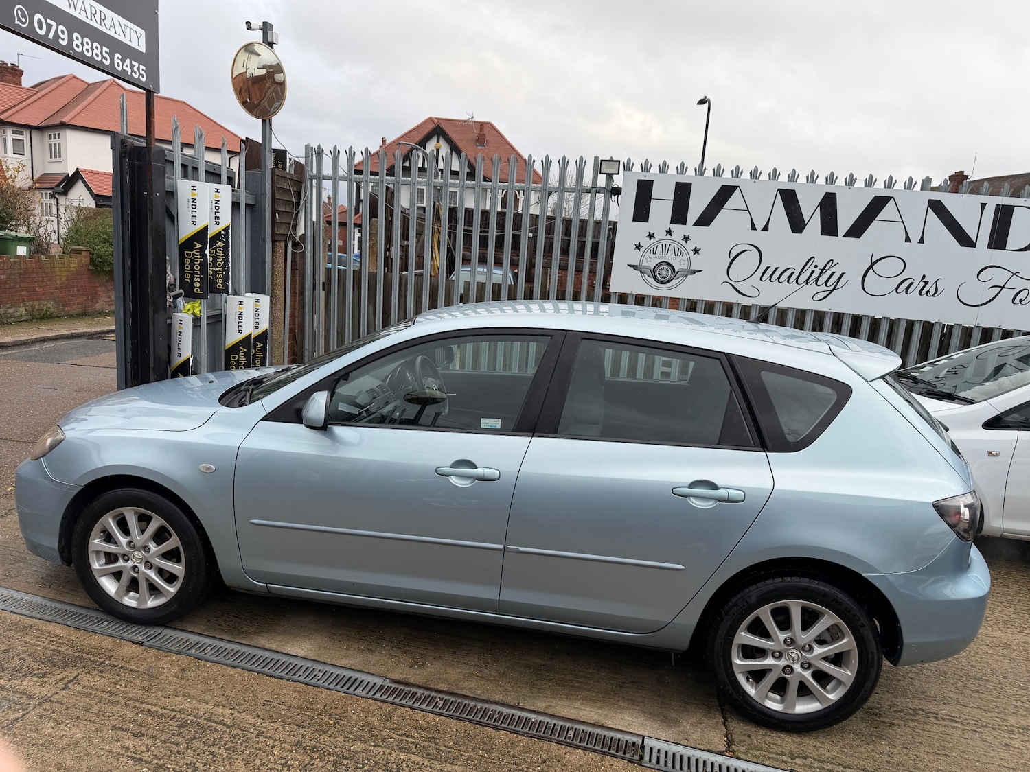 Used Mazda Mazda3 2008 for sale - 77872259: Photo 2