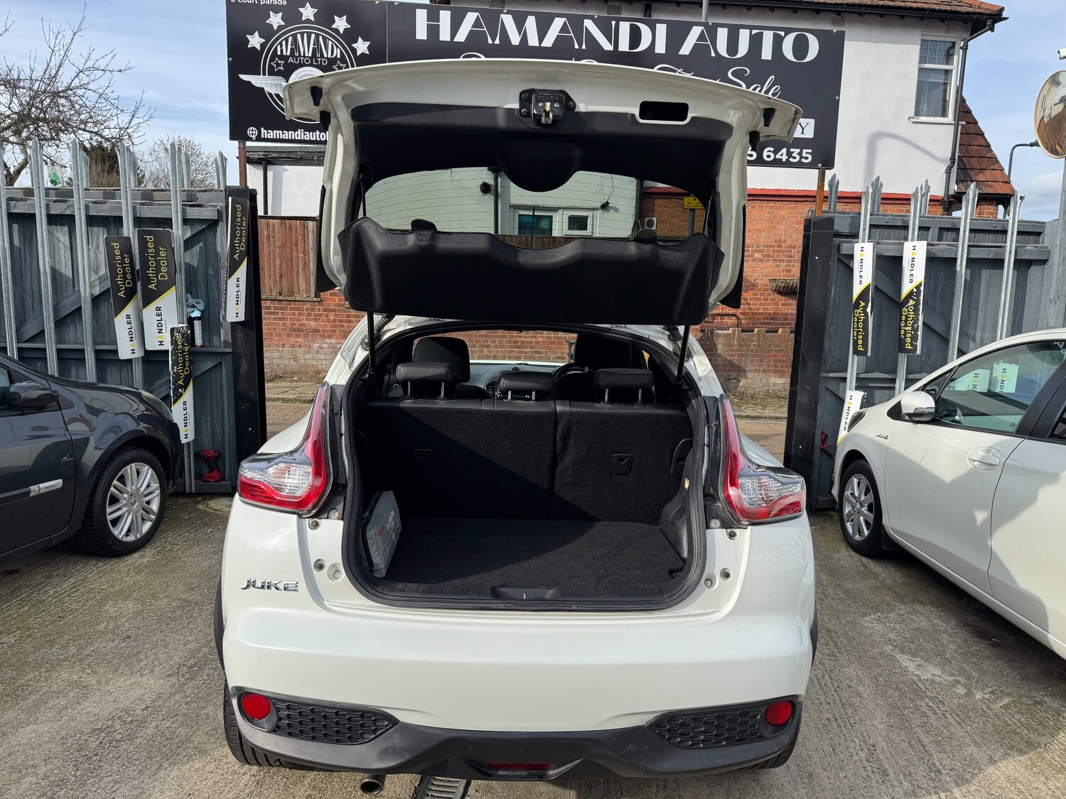 Used Nissan Juke 2016 for sale - 77971852: Photo 28