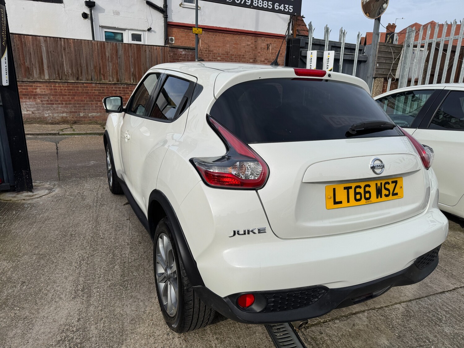Used Nissan Juke 2016 for sale - 77971852: Photo 3