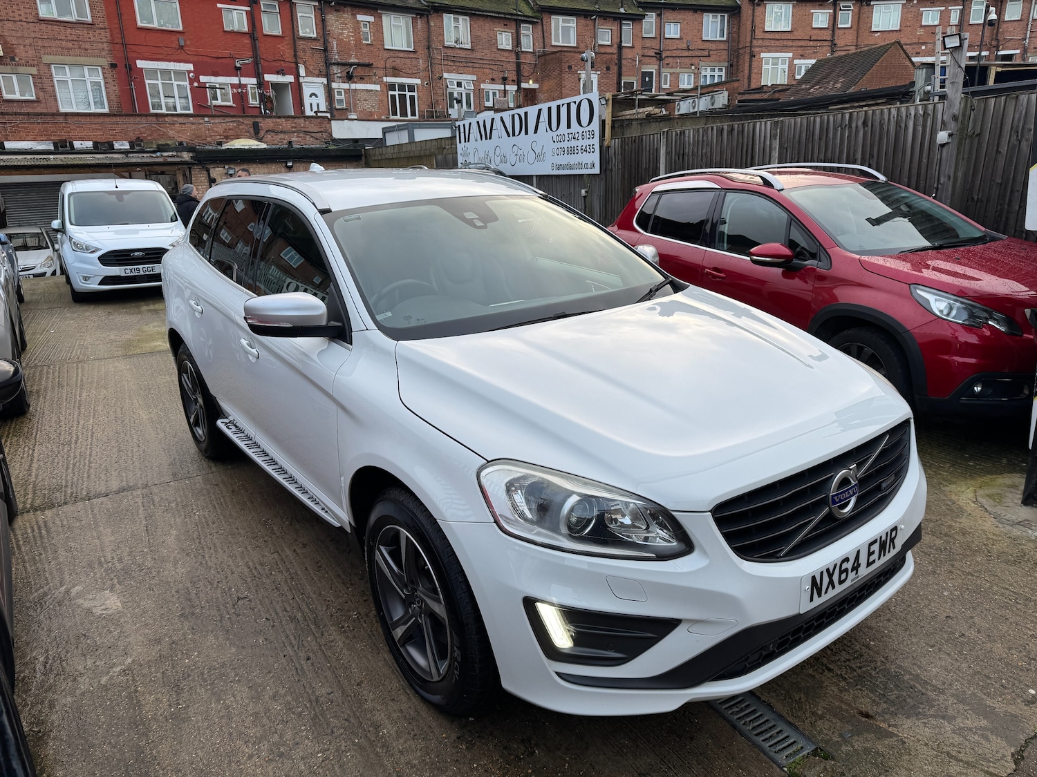 Used Volvo XC60 2014 for sale - 77043115: Photo 10