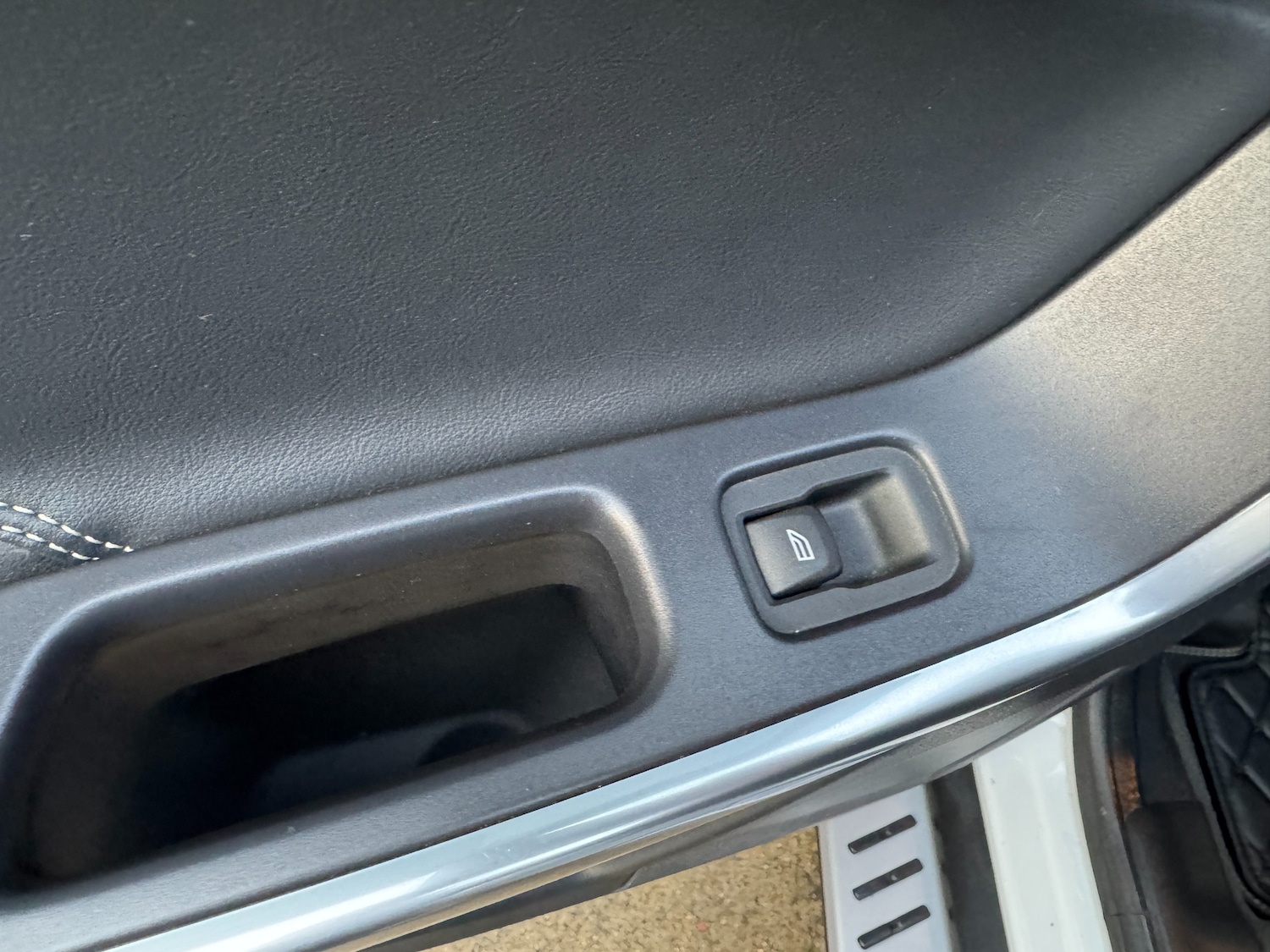 Used Volvo XC60 2014 for sale - 77043115: Photo 28