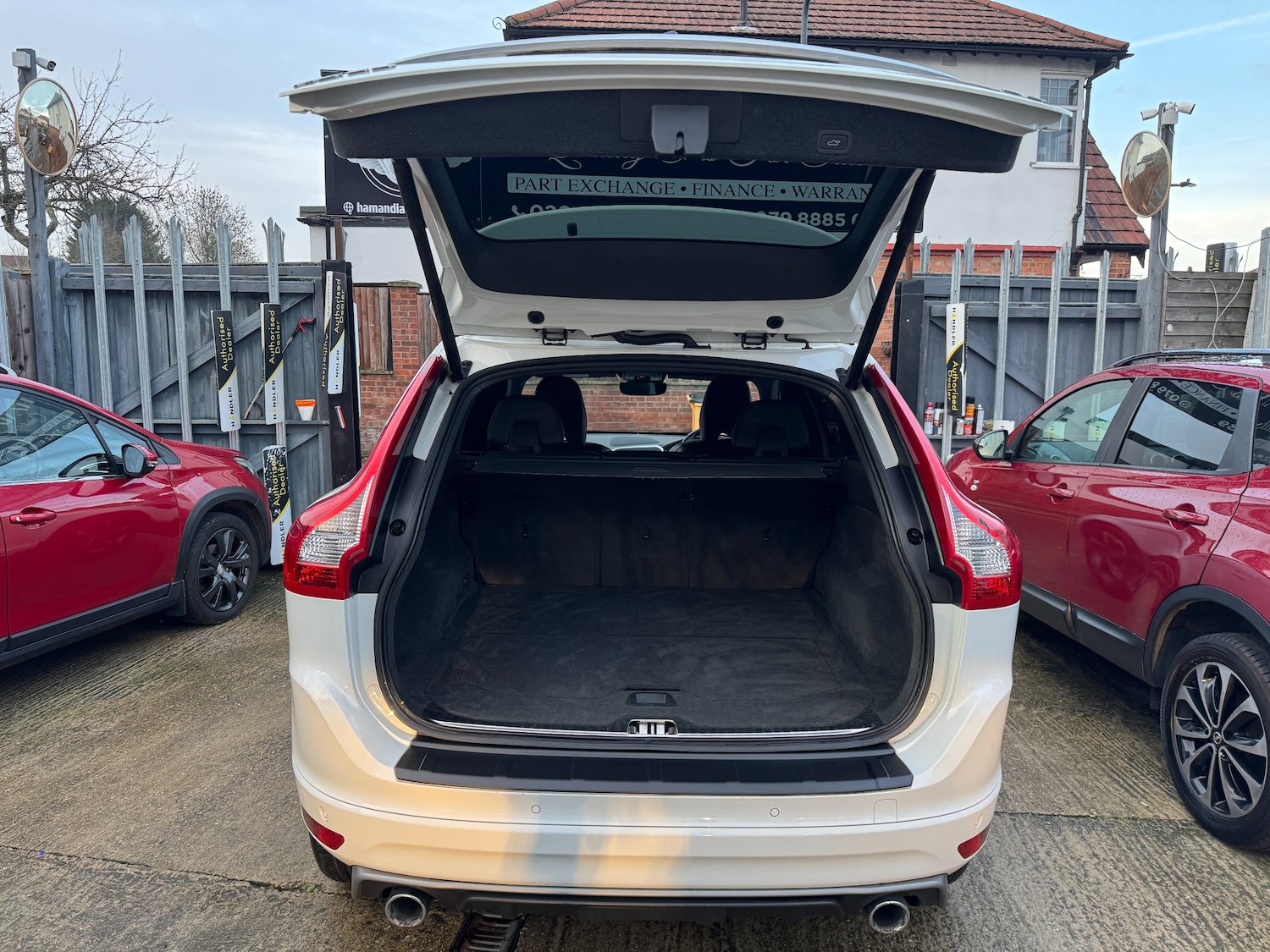 Used Volvo XC60 2014 for sale - 77043115: Photo 35