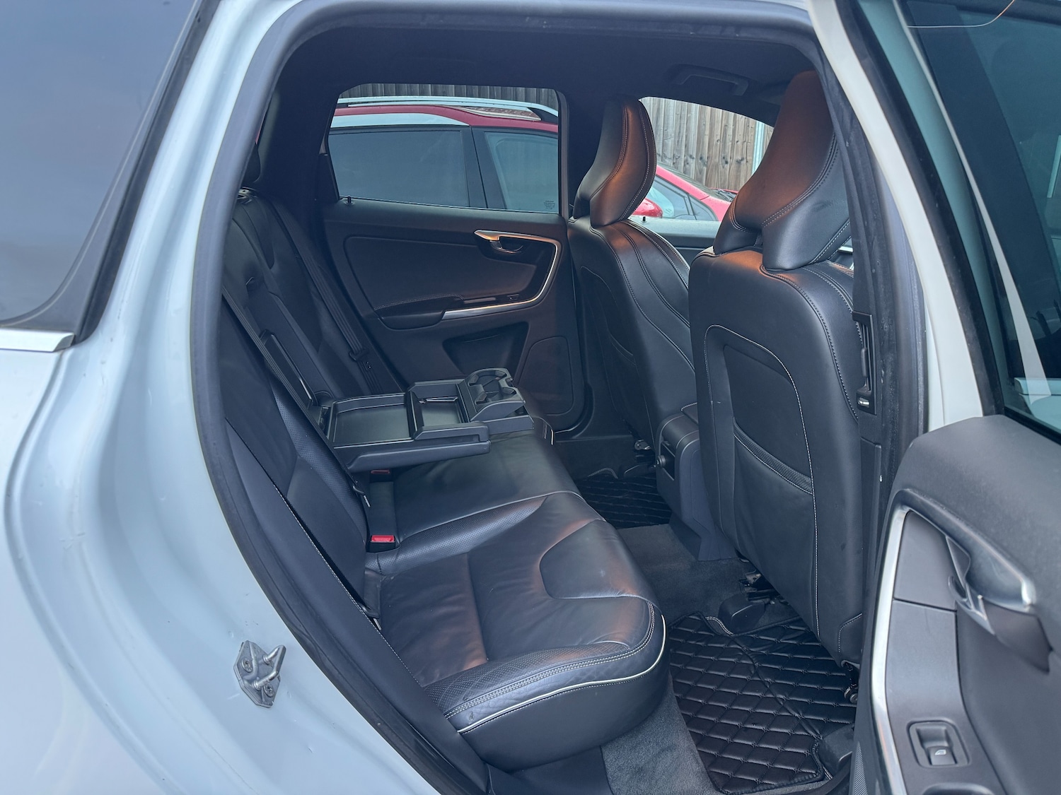 Used Volvo XC60 2014 for sale - 77043115: Photo 42