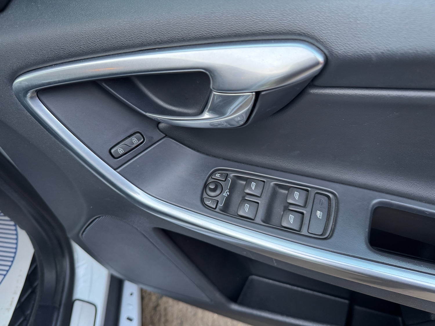 Used Volvo XC60 2014 for sale - 77043115: Photo 49