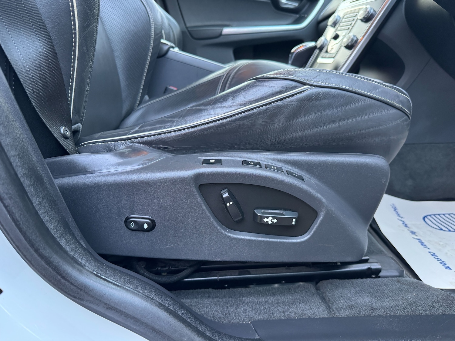 Used Volvo XC60 2014 for sale - 77043115: Photo 54