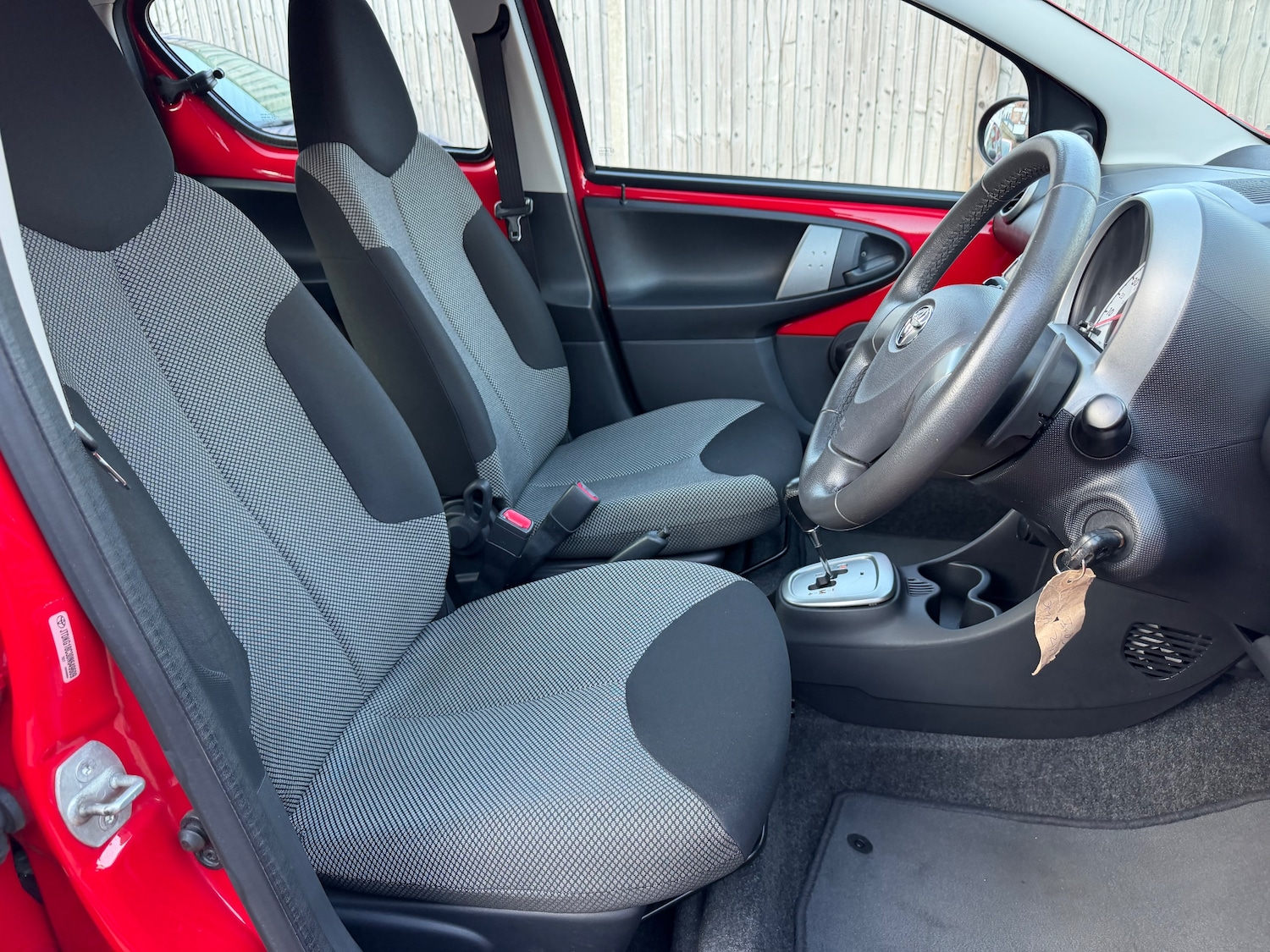 Used Toyota AYGO for sale - 77401415: Photo 12