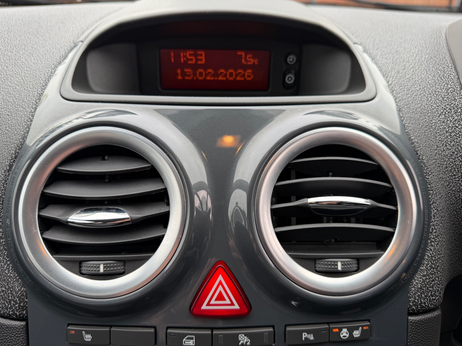 Used Vauxhall Corsa 2012 for sale - 77872232: Photo 20