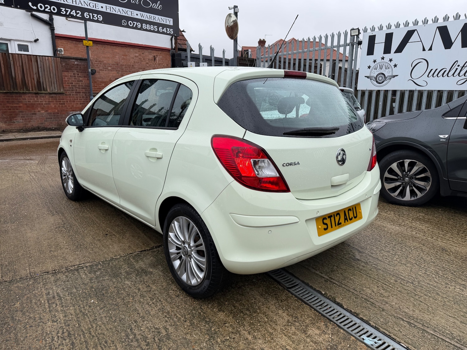 Used Vauxhall Corsa 2012 for sale - 77872232: Photo 3
