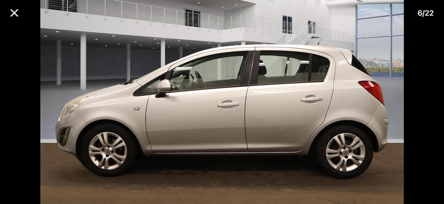 Used Vauxhall Corsa 2011 for sale - 77281181: Photo 2
