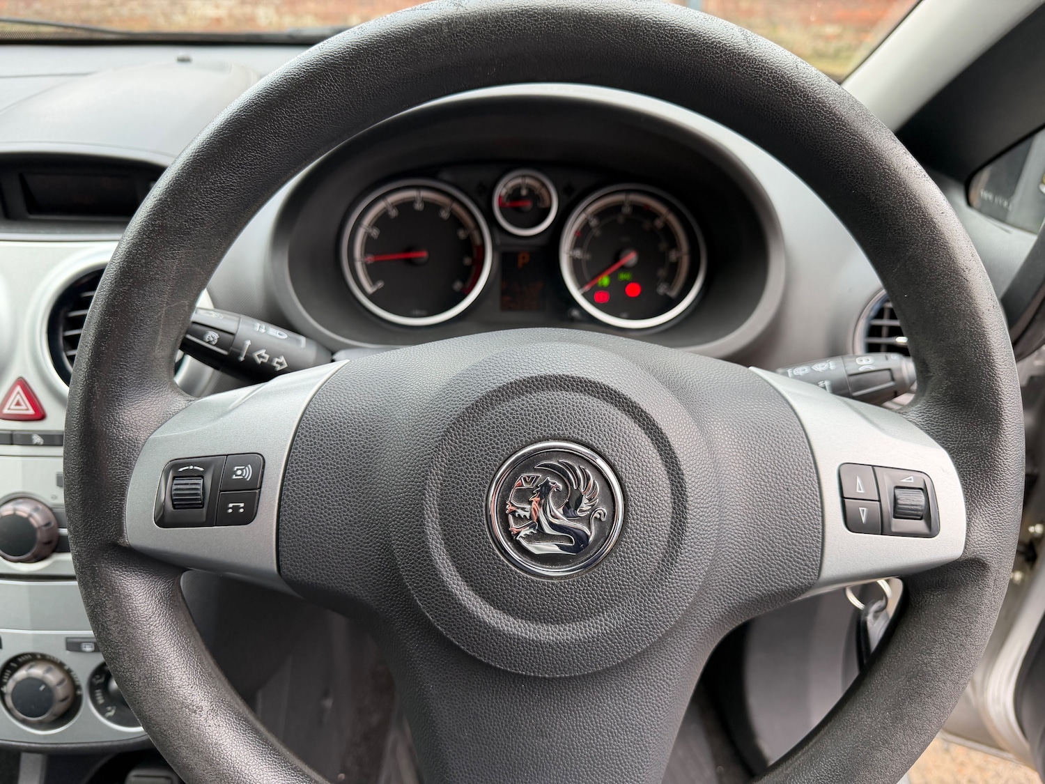 Used Vauxhall Corsa 2011 for sale - 77428292: Photo 17