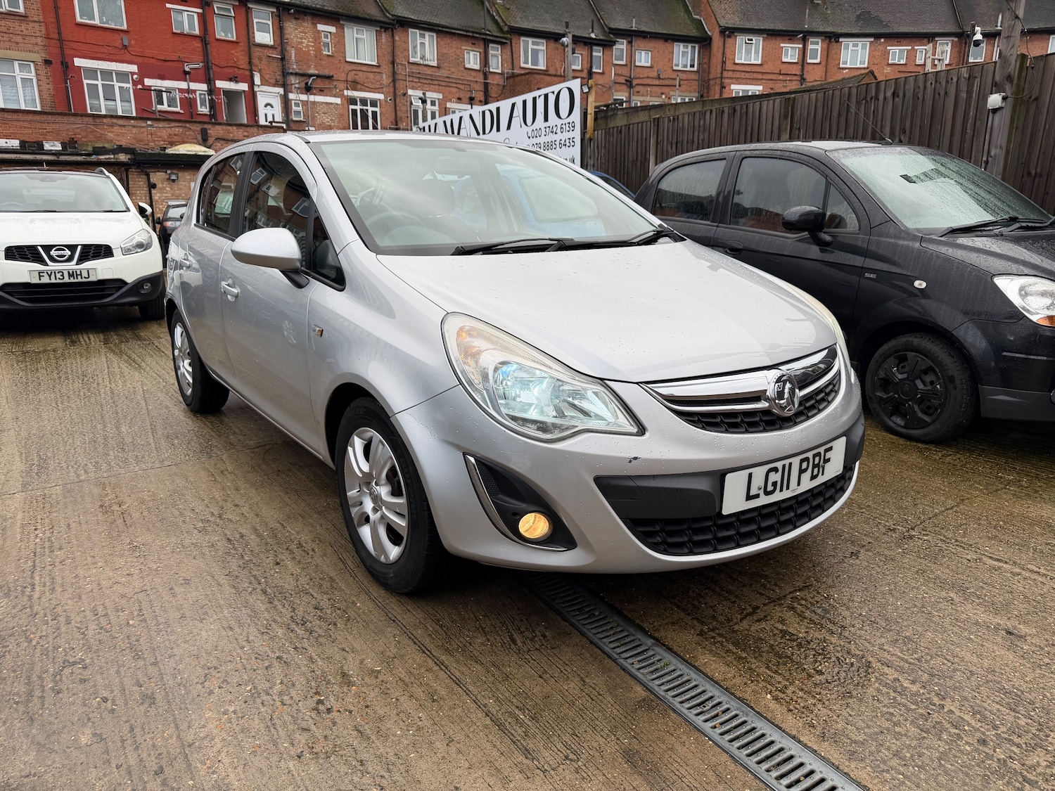 Used Vauxhall Corsa 2011 for sale - 77428292: Photo 5