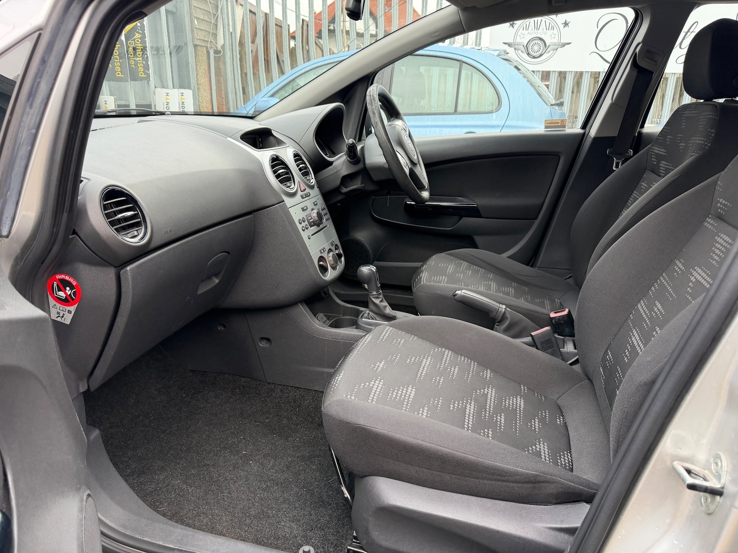 Used Vauxhall Corsa 2011 for sale - 77428292: Photo 7