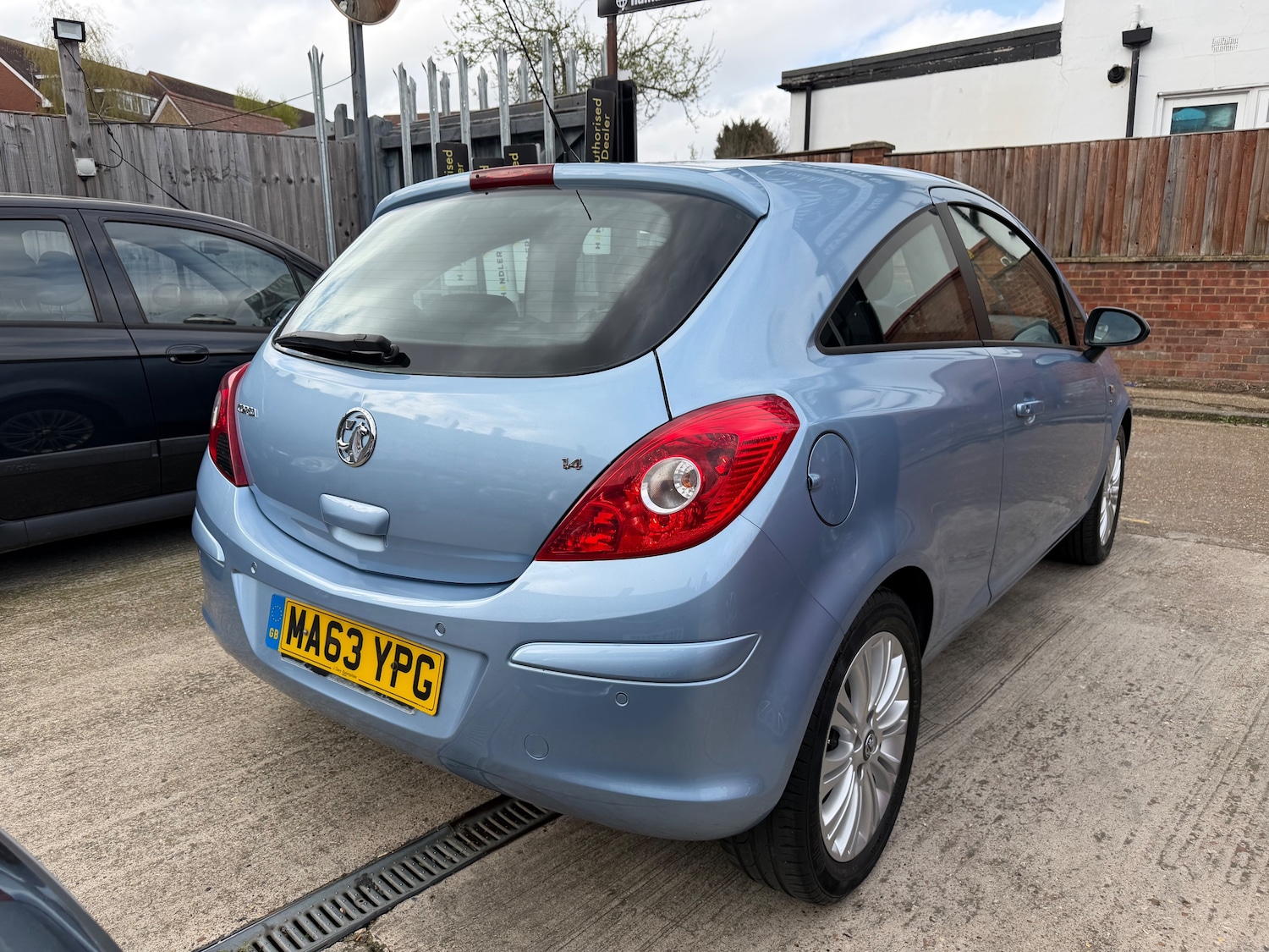 Used Vauxhall Corsa 2013 for sale - 78141928: Photo 3