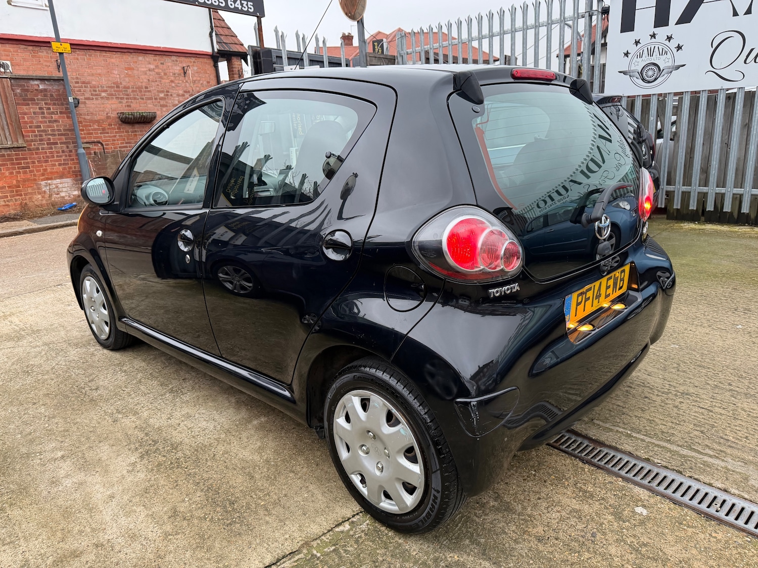 Used Toyota AYGO 2014 for sale - 77333281: Photo 9