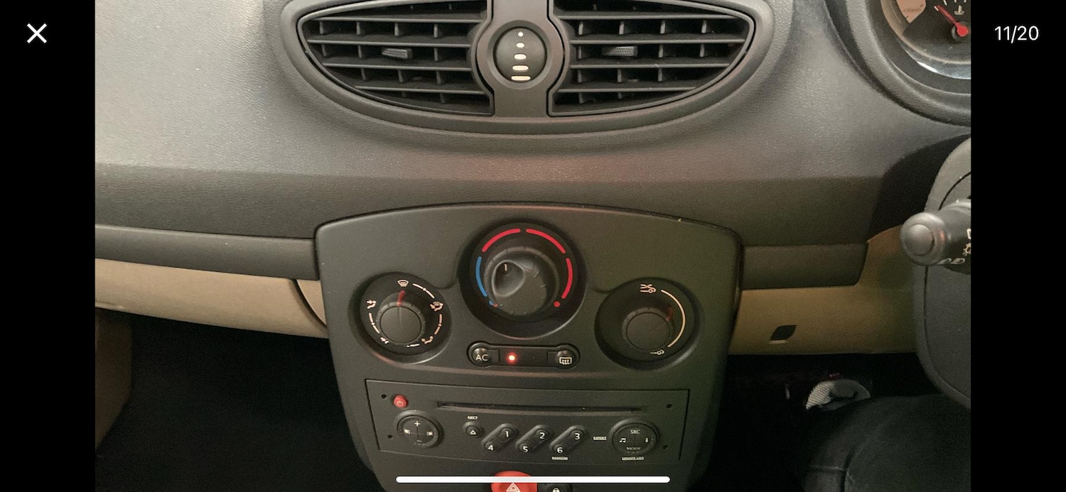 Used Renault Clio for sale - 76523411: Photo 10