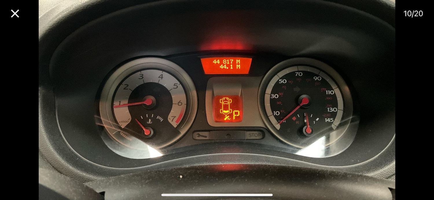 Used Renault Clio for sale - 76523411: Photo 9