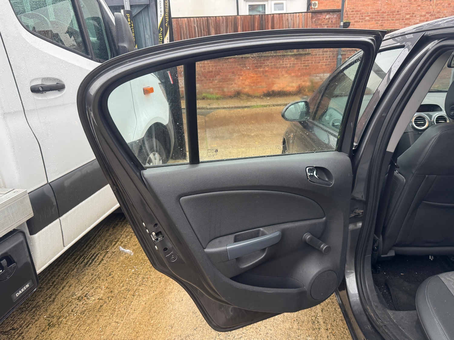 Used Vauxhall Corsa 2012 for sale - 76635928: Photo 20