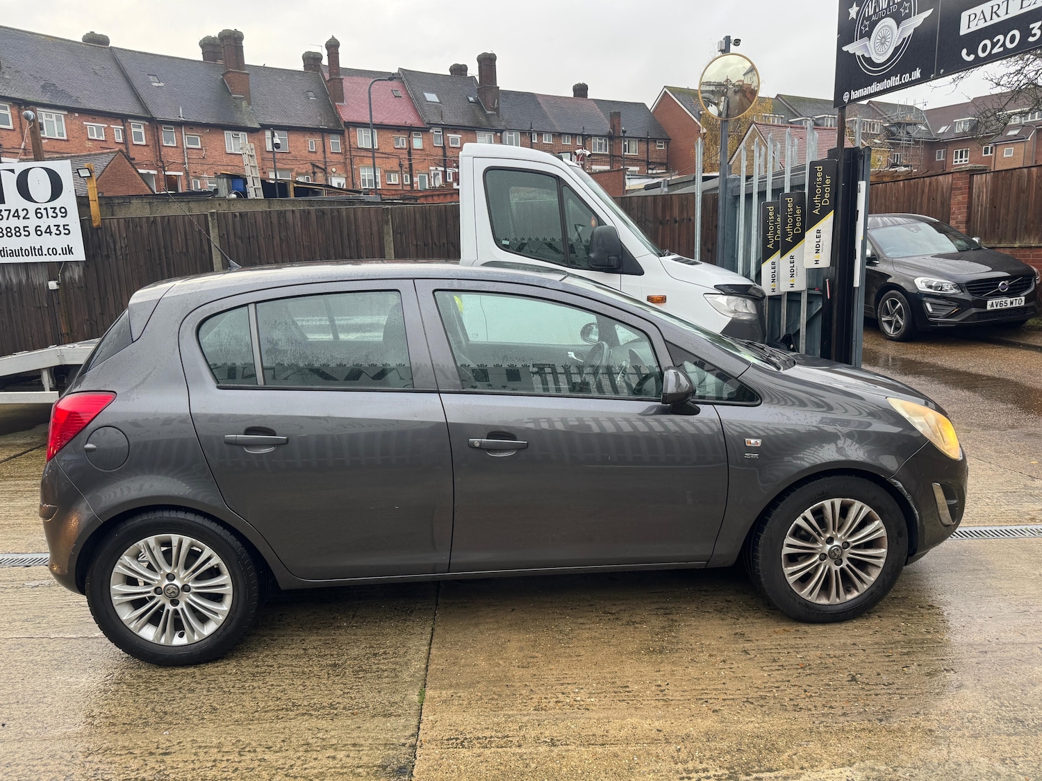 Used Vauxhall Corsa 2012 for sale - 76635928: Photo 5