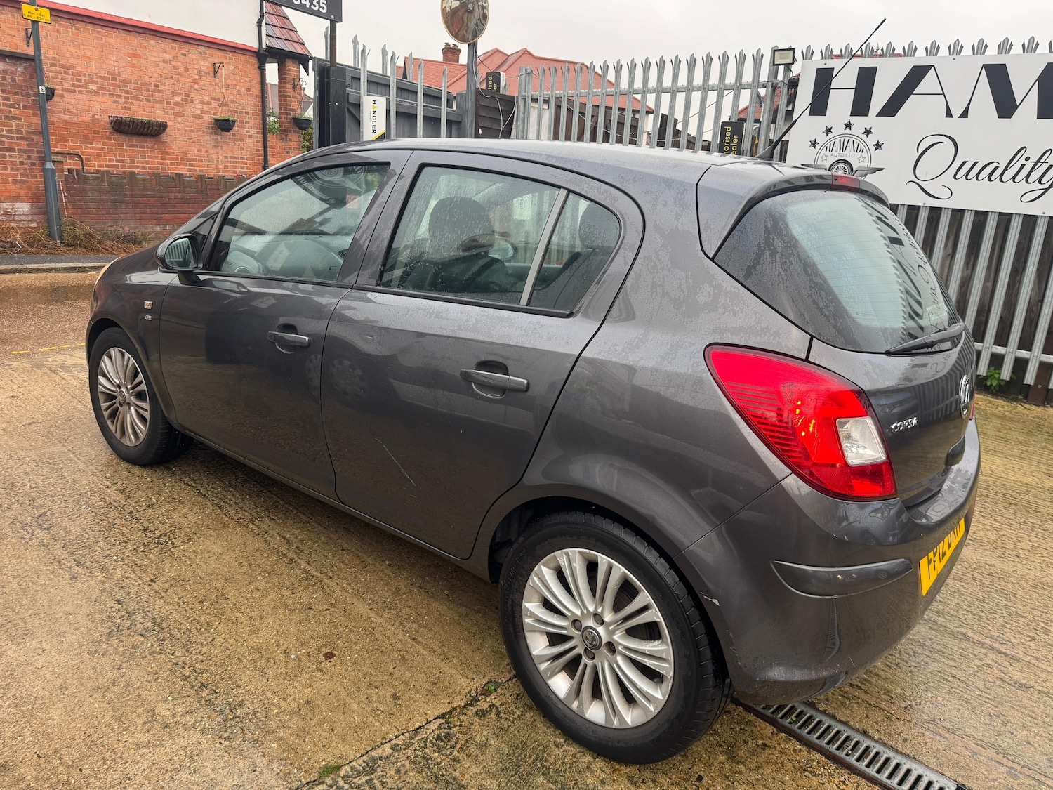 Used Vauxhall Corsa 2012 for sale - 76635928: Photo 9