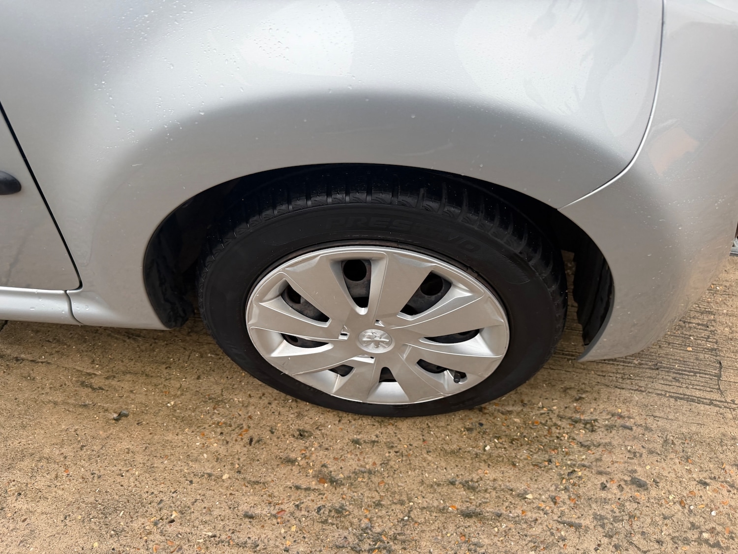 Used Peugeot 107 for sale - 77401411: Photo 15