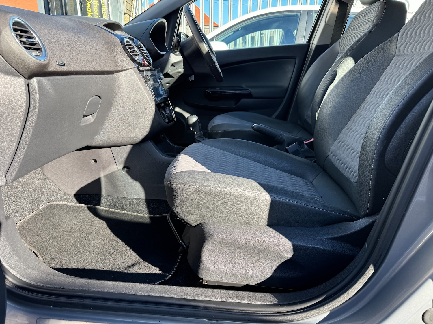 Used Vauxhall Corsa 2013 for sale - 77570922: Photo 20