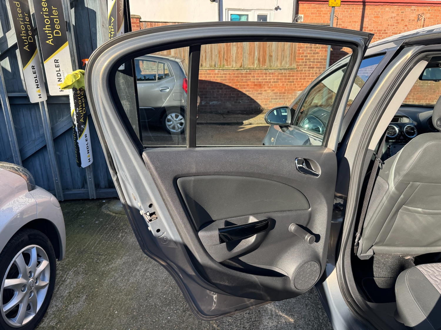 Used Vauxhall Corsa 2013 for sale - 77570922: Photo 27