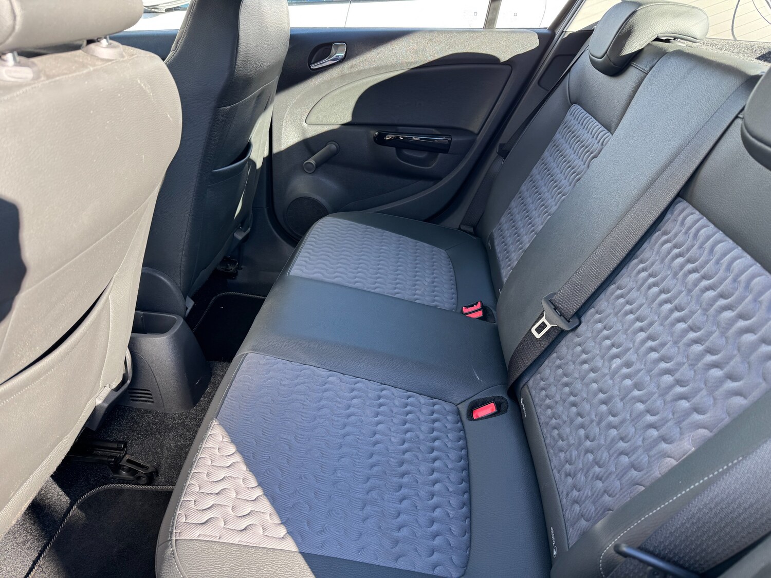 Used Vauxhall Corsa 2013 for sale - 77570922: Photo 31