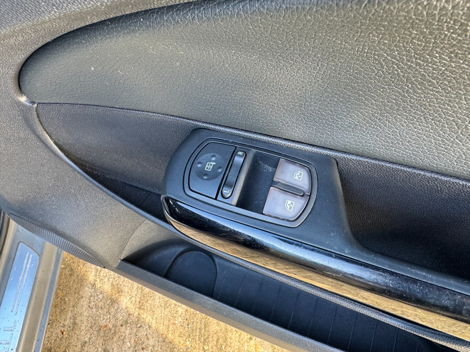 Used Vauxhall Corsa 2013 for sale - 77570922: Photo 48