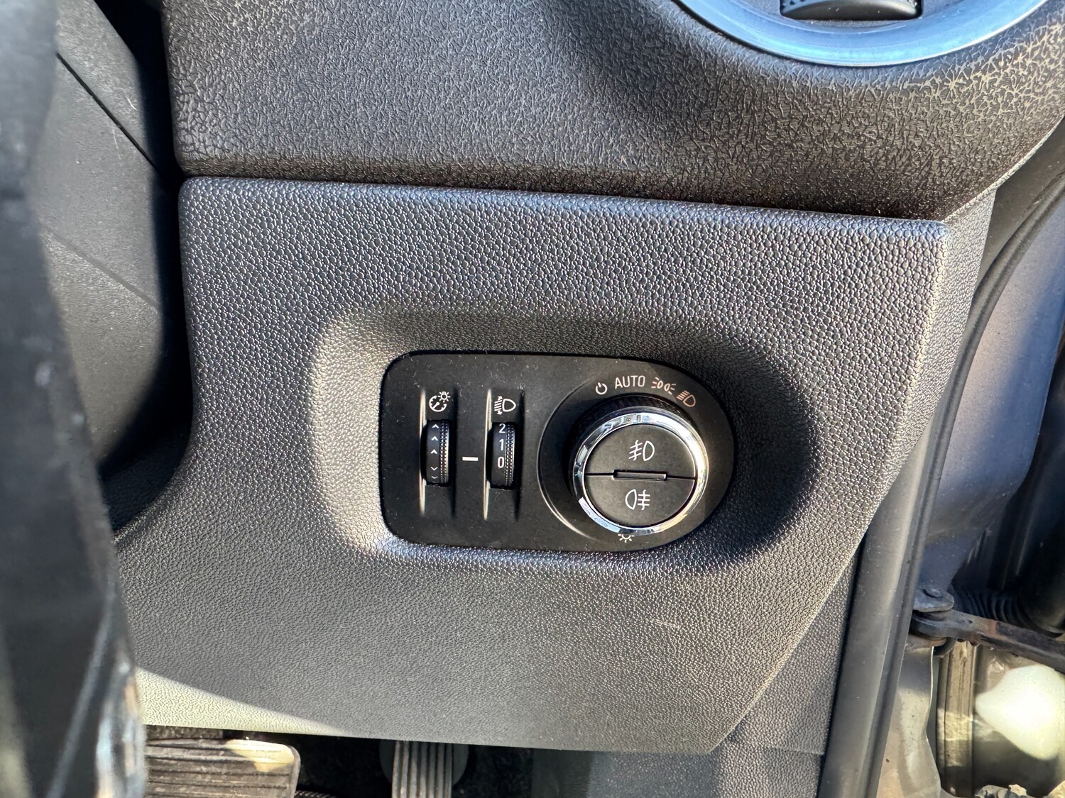 Used Vauxhall Corsa 2013 for sale - 77570922: Photo 49