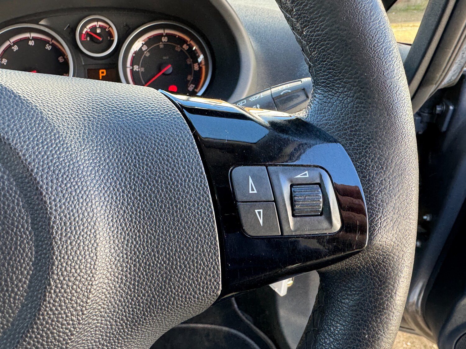 Used Vauxhall Corsa 2013 for sale - 77570922: Photo 61