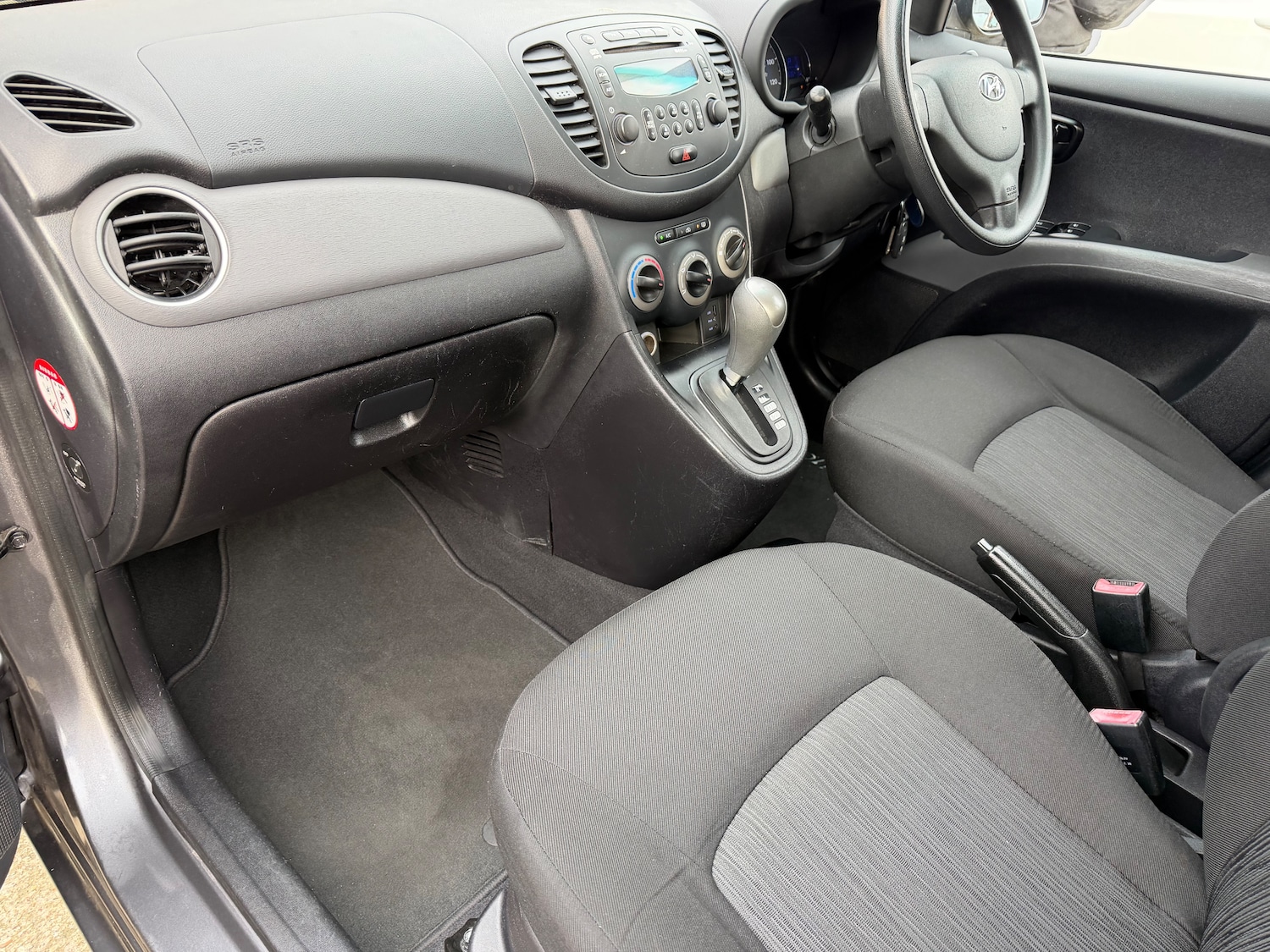 Used Hyundai i10 2011 for sale - 77636626: Photo 10