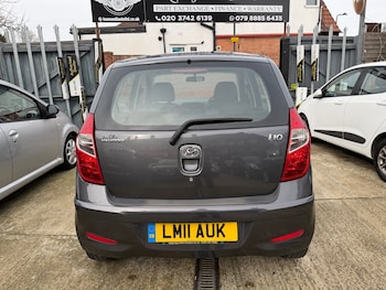 Used Hyundai i10 2011 for sale - 77636626: Photo