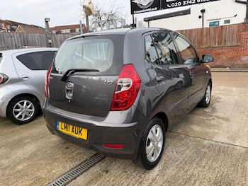 Used Hyundai i10 2011 for sale - 77636626: Photo