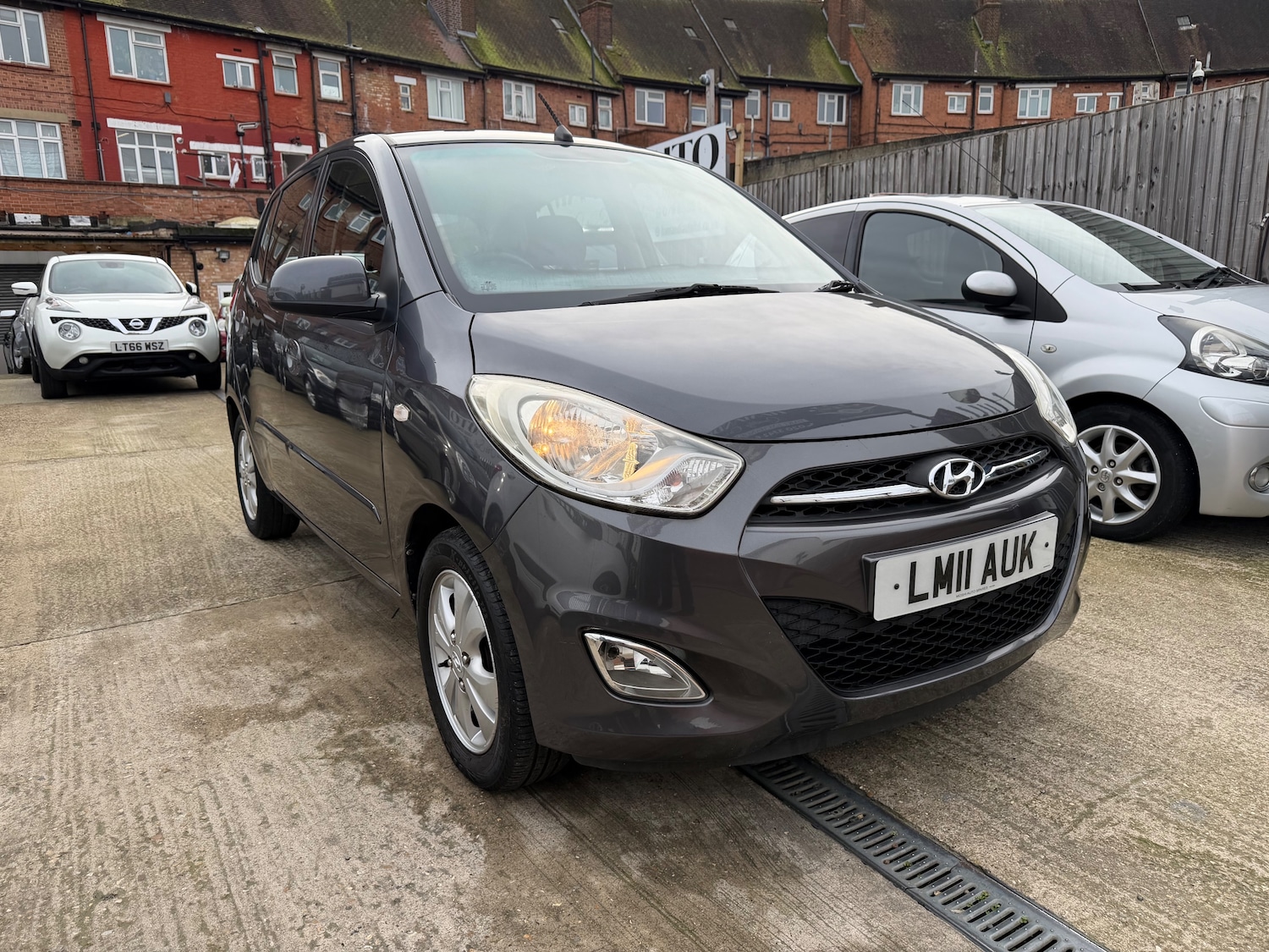 Used Hyundai i10 2011 for sale - 77636626: Photo 5
