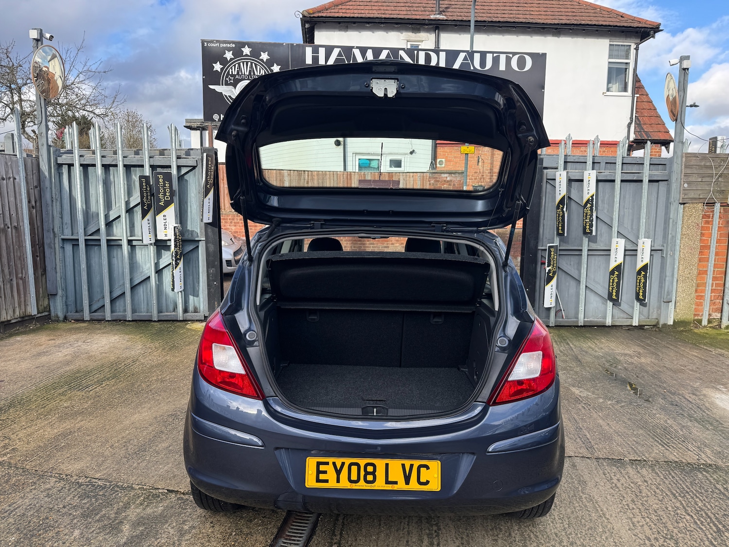 Used Vauxhall Corsa 2008 for sale - 77499785: Photo 16