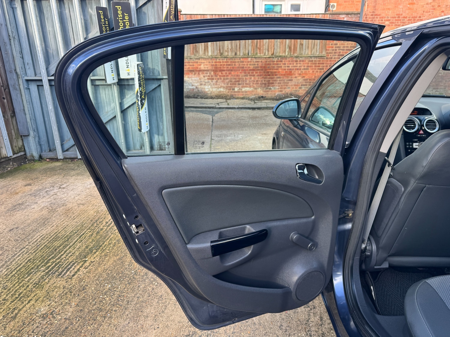 Used Vauxhall Corsa 2008 for sale - 77499785: Photo 19