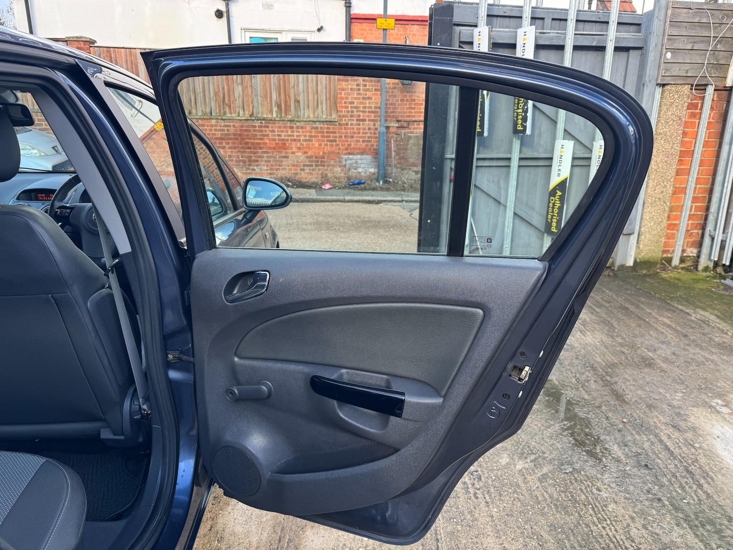 Used Vauxhall Corsa 2008 for sale - 77499785: Photo 24