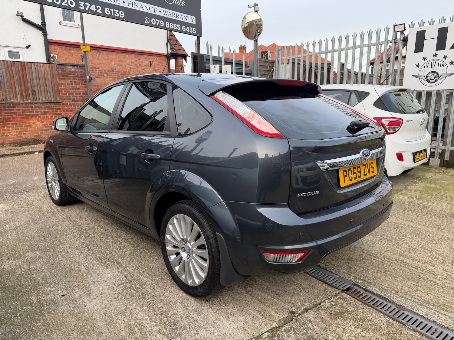 Used Ford Focus 2009 for sale - 77563638: Photo 3