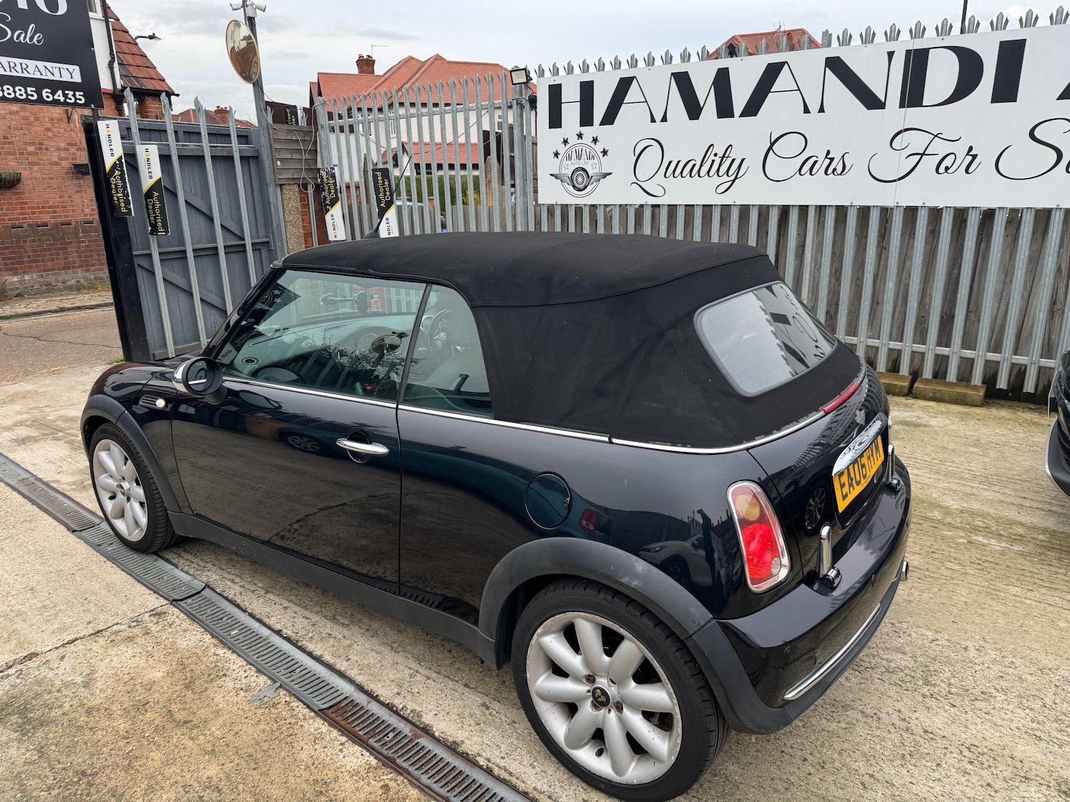 Used MINI Convertible 2006 for sale - 76346855: Photo 21