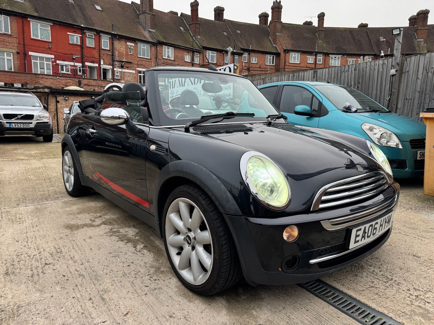 Used MINI Convertible 2006 for sale - 76346855: Photo 3