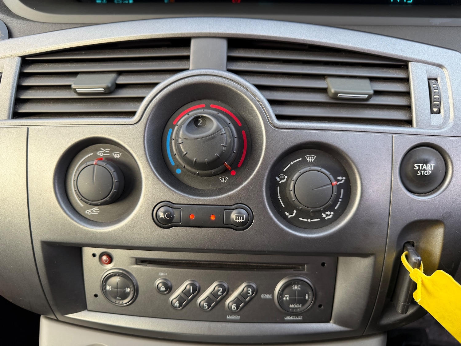 Used Renault Megane 2005 for sale - 77178260: Photo 19