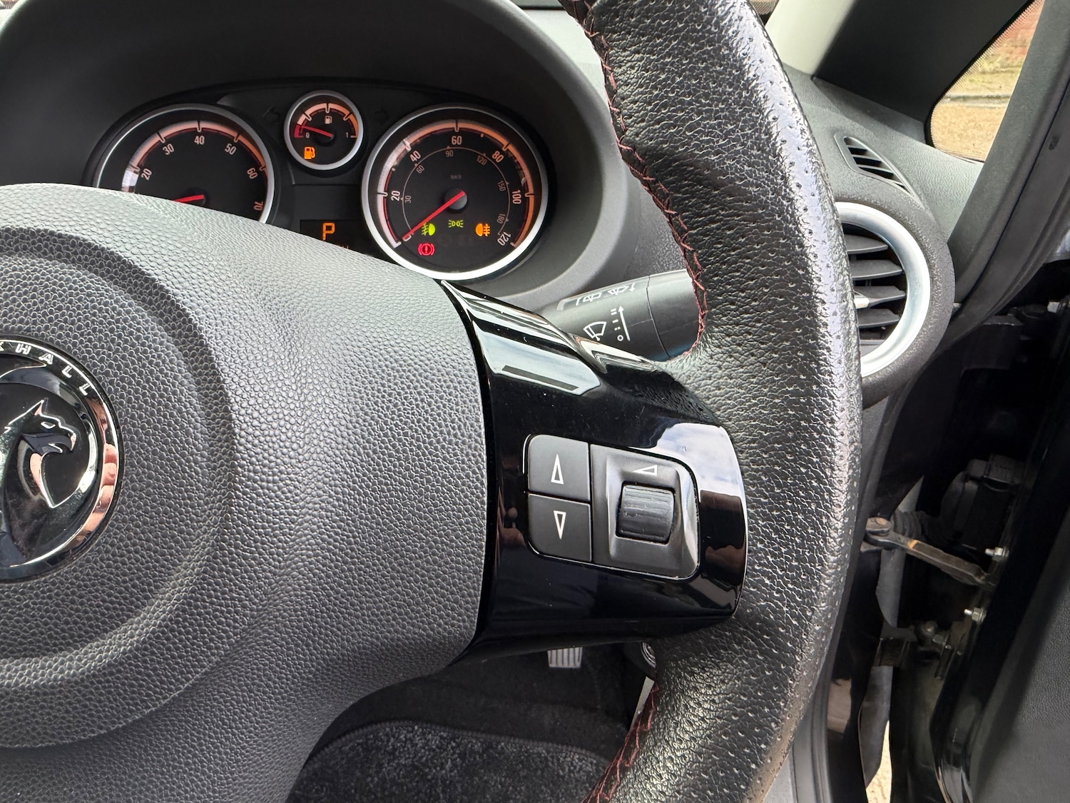 Used Vauxhall Corsa 2012 for sale - 77627692: Photo 12