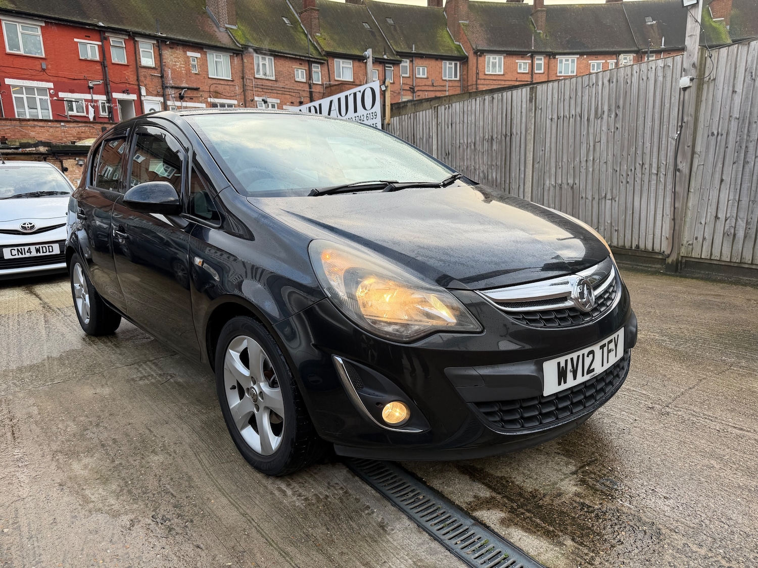 Used Vauxhall Corsa 2012 for sale - 77627692: Photo 5
