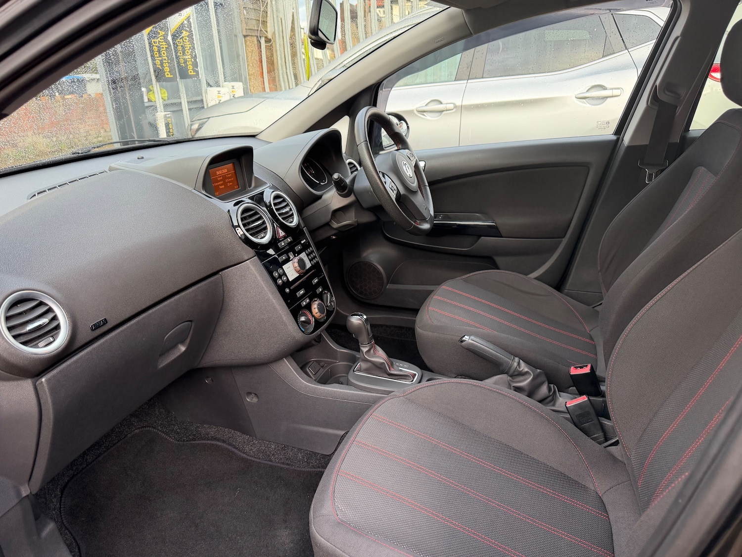 Used Vauxhall Corsa 2012 for sale - 77627692: Photo 8