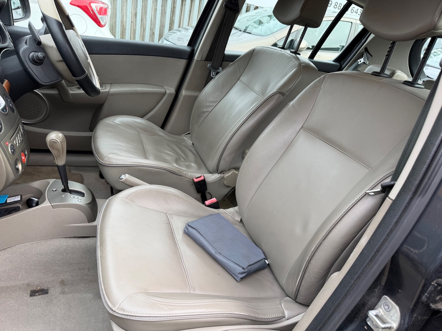 Used Renault Clio 2008 for sale - 77872235: Photo 10