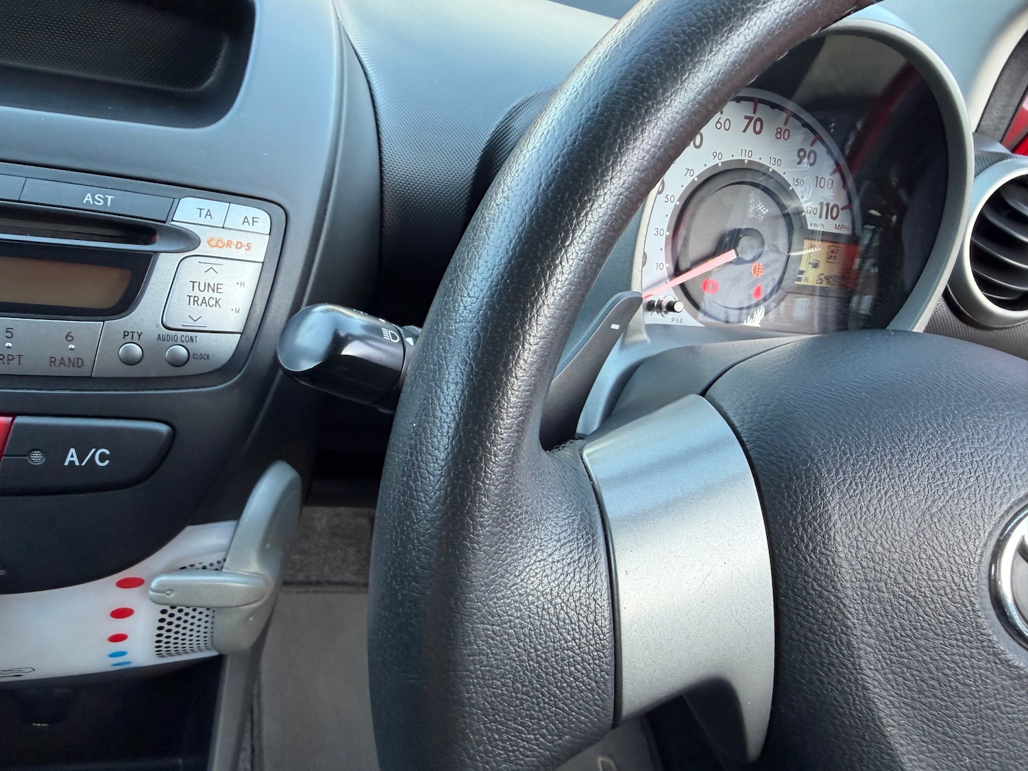 Used Toyota AYGO 2012 for sale - 76928159: Photo 19