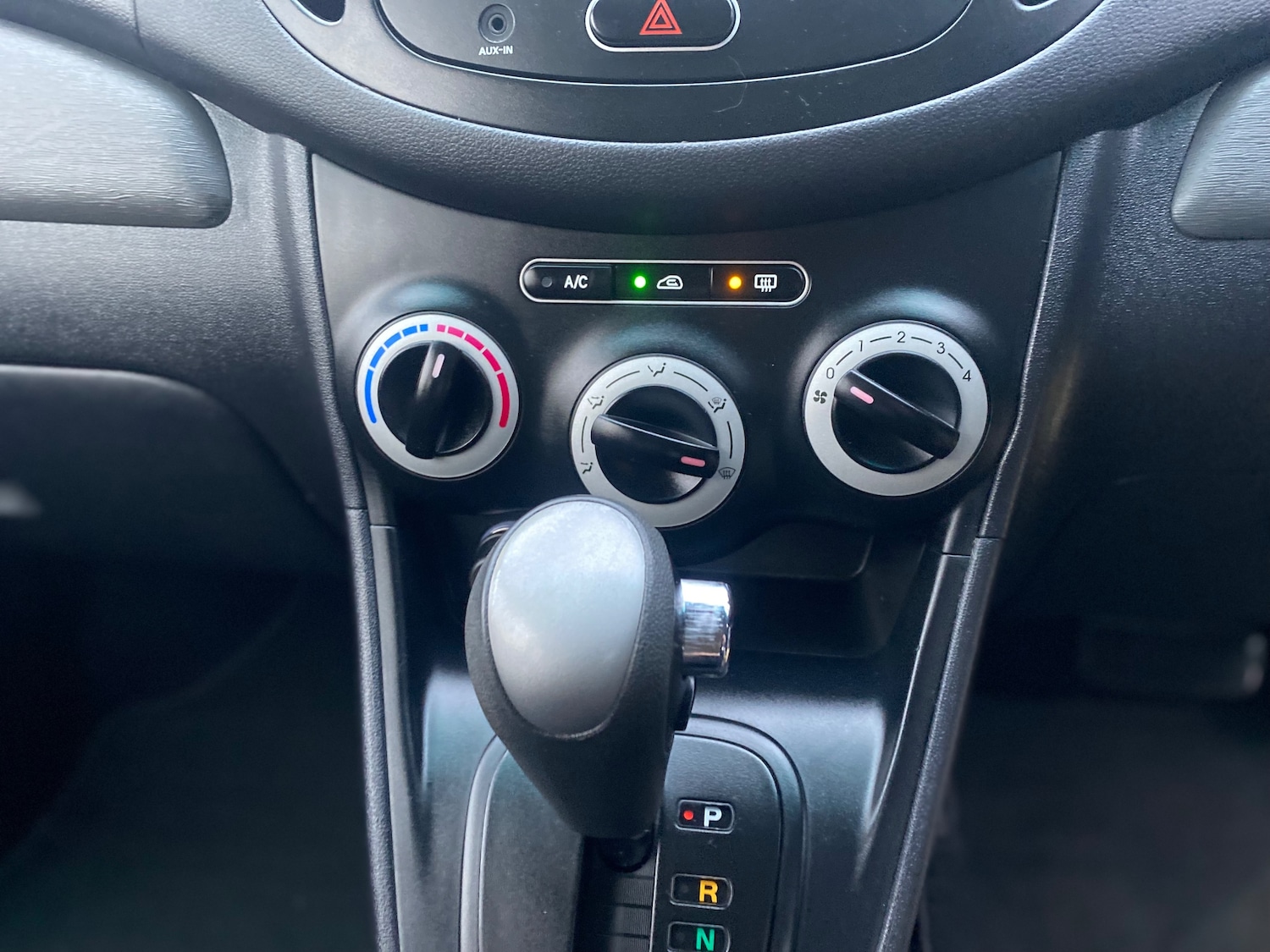 Used Hyundai i10 2010 for sale - 76851362: Photo 21