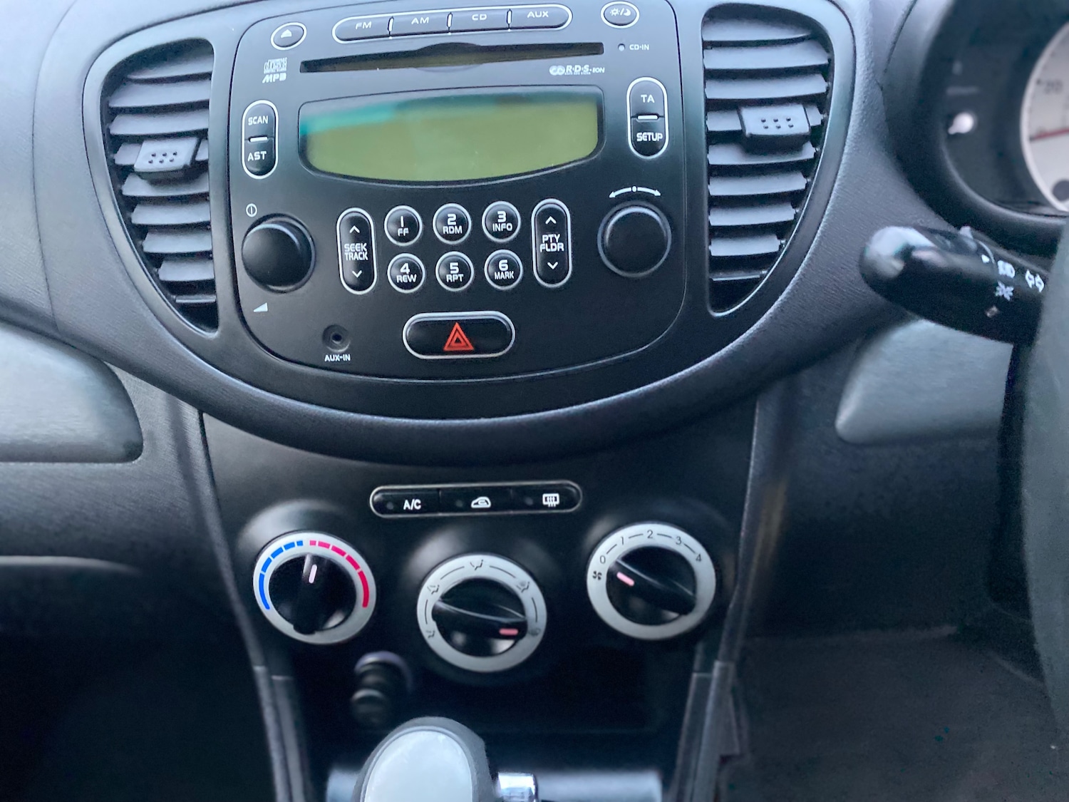 Used Hyundai i10 2010 for sale - 76851362: Photo 22